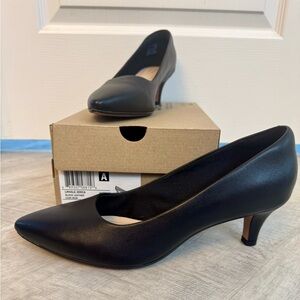 Clark’s Women’s Linvale Jerica black leather pump heel, size 9 medium
